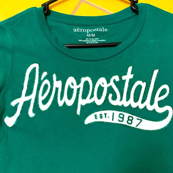 Aeropostale Tops - Aeropostale glitter outline Kelly green tee - Excellent, like new!